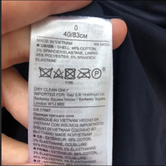 Banana Republic Velvet Blazer - Picture 4 of 10